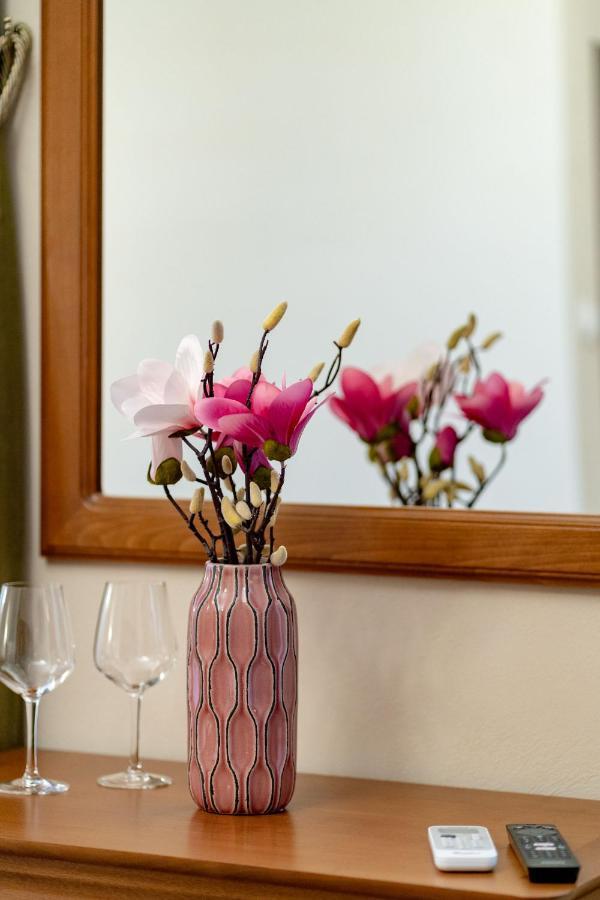 Central Harmony Apartment โอดอร์เฮอู เซกุยเอสก์ ภายนอก รูปภาพ
