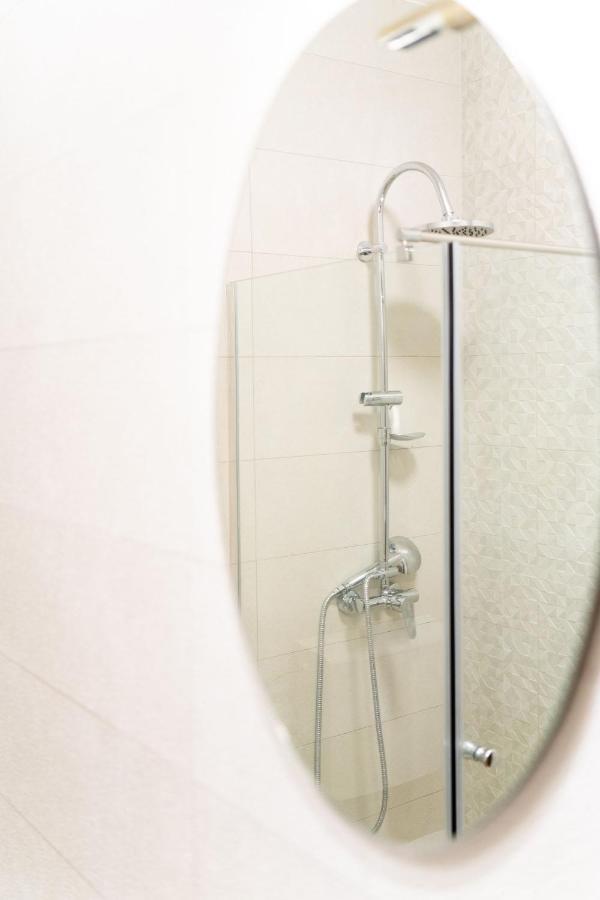Central Harmony Apartment โอดอร์เฮอู เซกุยเอสก์ ภายนอก รูปภาพ